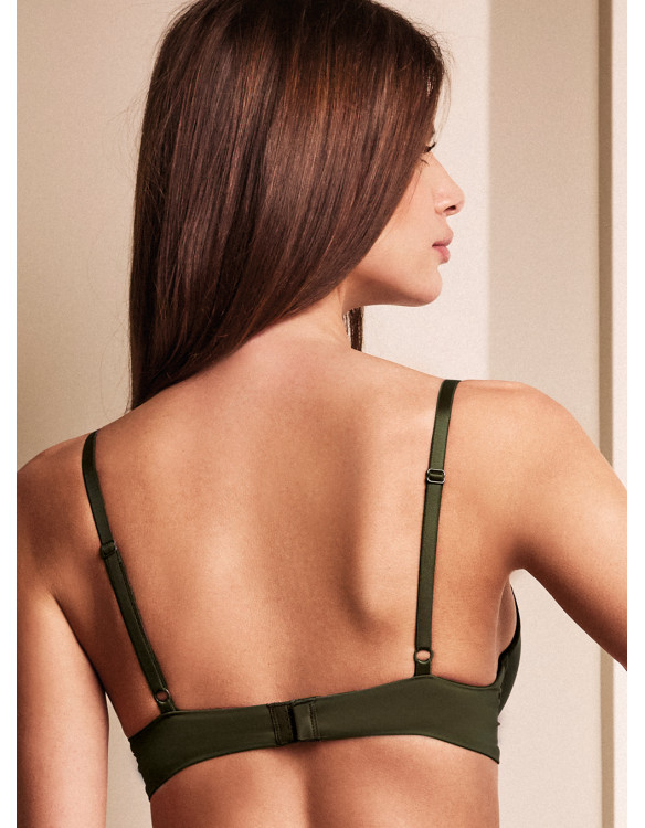 Cut out lace soft push-up bra. SATEN