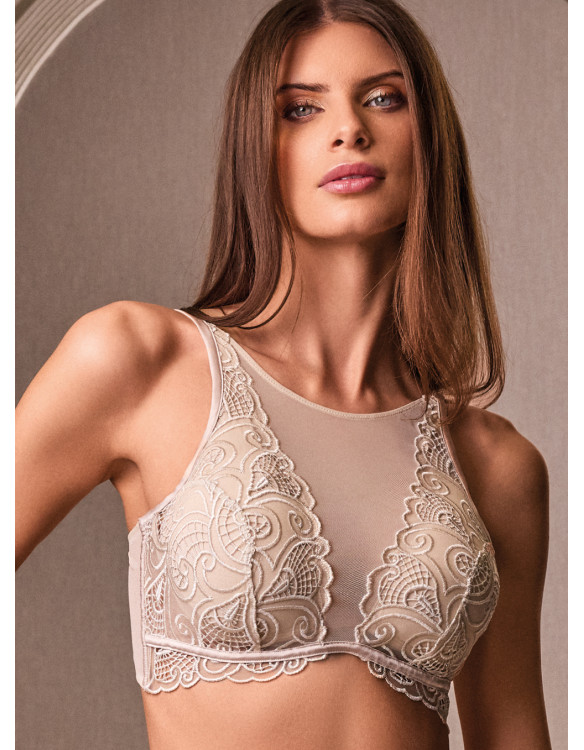 Wireless padded top. BROADWAY