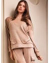 Long sleeve round neck pyjamas. LEISURE