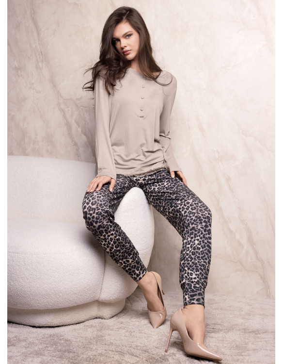 Pigiama serafino donna SEDUCTION Lormar con maglia unita a maniche lunghe, fondo in pizzo e pantalone animalier con polsi