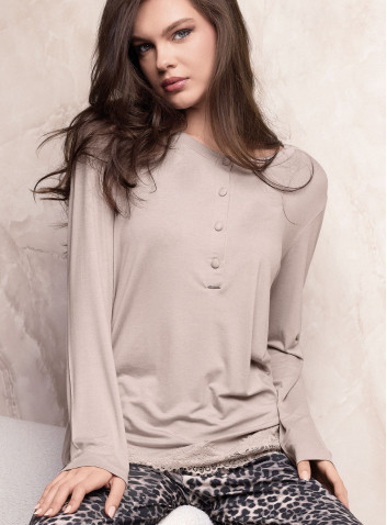 Pigiama serafino donna SEDUCTION Lormar con maglia unita a maniche lunghe, fondo in pizzo e pantalone animalier con polsi 2