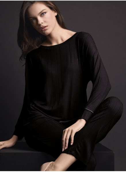 Lormar WELLNESS women’s heavyweight ribbed viscose round-neck pyjamas with a long-sleeved top and slim-fit trousers
