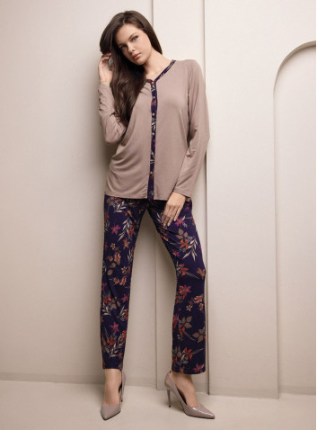 Lormar DESIRE women’s button-up pyjamas with a plain long-sleeved top, floral trims and matching printed trousers