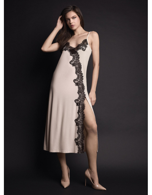 Lormar PLAISIR women’s long nightdress in heavyweight viscose, enhanced by refined contrast lace
