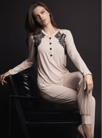 Pigiama serafino donna PLAISIR Lormar in viscosa pesante con pizzo a contrasto, bottoni bijoux e pantalone lungo