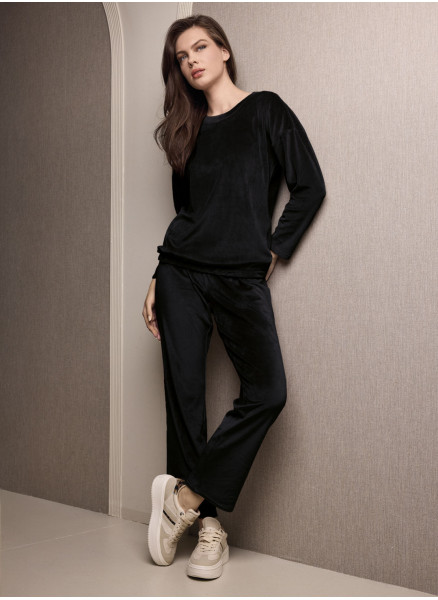 Tuta girocollo donna TIME Lormar in soft velour a costina con maglia a maniche lunghe e pantalone lungo coordinato