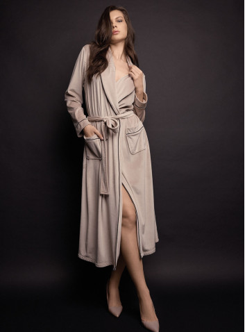 Vestaglia lunga donna GOOD Lormar in soft velour con collo sciallato, cintura, tasche e piping a contrasto