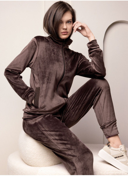 Lormar TARGET women’s soft velour long sleeve full zip homewear jacket and long pants with cuffs