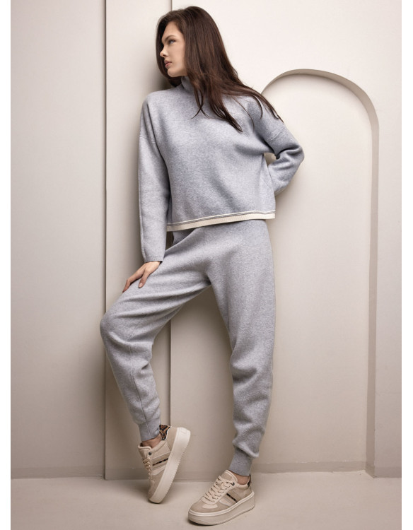 Lormar SHOP women’s brushed high neck sweater and jogging long pants