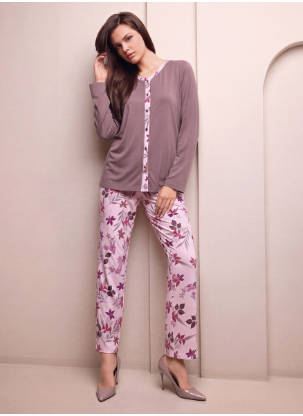 Lormar DESIRE women’s button-up pyjamas with a plain long-sleeved top, floral trims and matching printed trousers