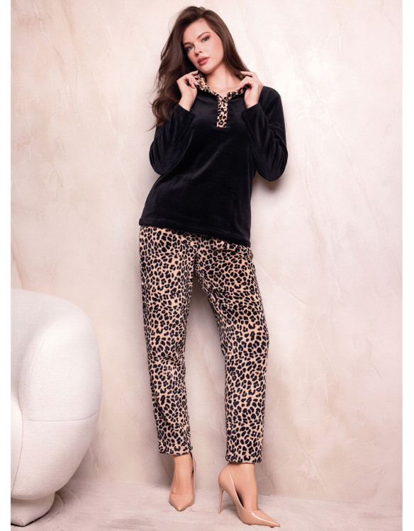 Pigiama serafino donna Lormar in coral supersoft con top unito a maniche lunghe, collo sciallato e pantalone lungo animalier