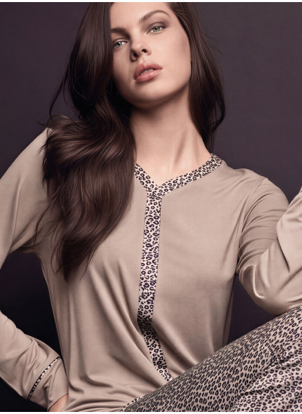 Button-up pyjamas — FANCY