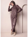 Tuta full zip donna SHINY Lormar soft velour, giacca a maniche lunghe con zip frontale e pantalone lungo. Strass ton sur ton