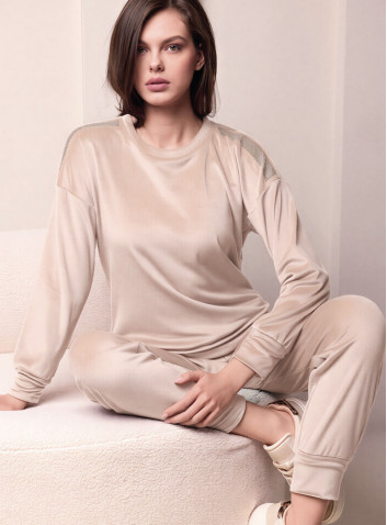 Tuta girocollo donna SHINY Lormar in soft velour con pantalone lungo con polsi e dettagli ton sur ton sulle spalle